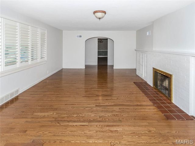 19 Pine Lake Drive, Collinsville, IL 62234