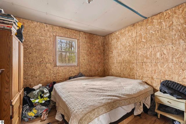 13544 Aylsworth Road, Beulah, MI 49617