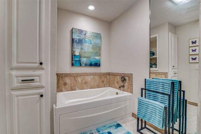 3306 Lakeside Drive, Rockwall, TX 75087