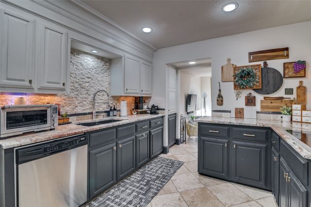 3306 Lakeside Drive, Rockwall, TX 75087