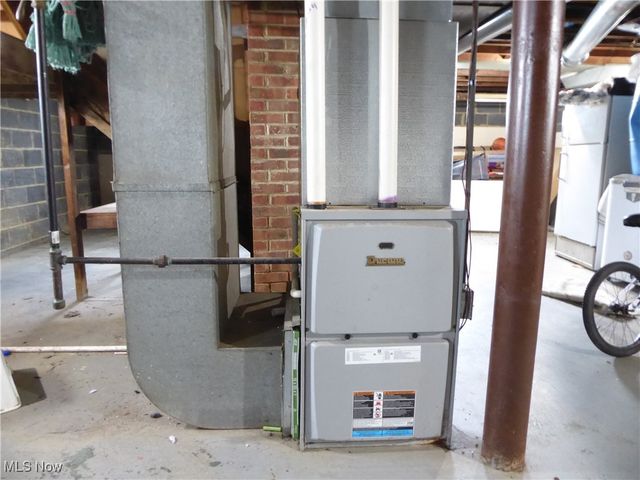 4762 E 90th Street, Garfield Heights, OH 44125