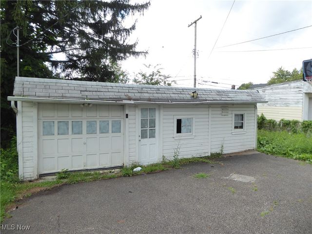 4762 E 90th Street, Garfield Heights, OH 44125