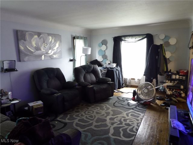 4762 E 90th Street, Garfield Heights, OH 44125