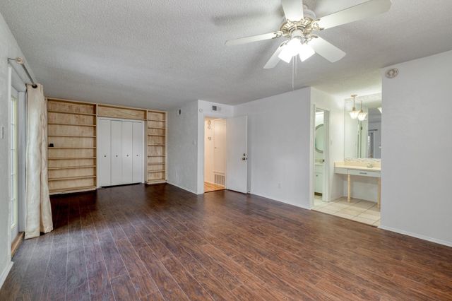 7400 Ophelia DR, Austin, TX 78752