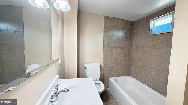 406 CHERRY ST, Camden, NJ 08103