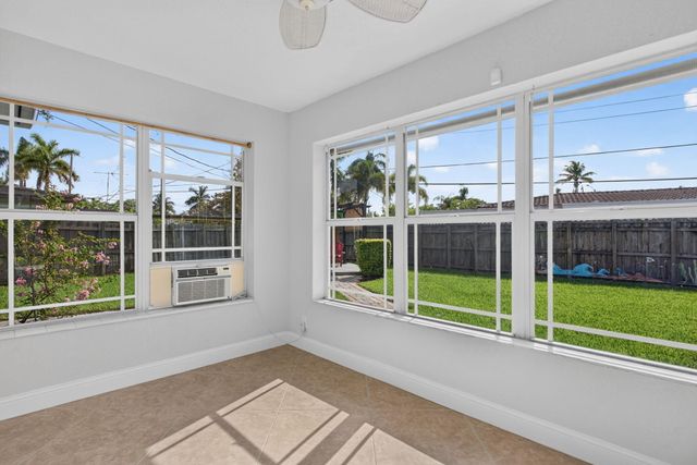 1240 SW 3RD Terrace, Pompano Beach, FL 33060