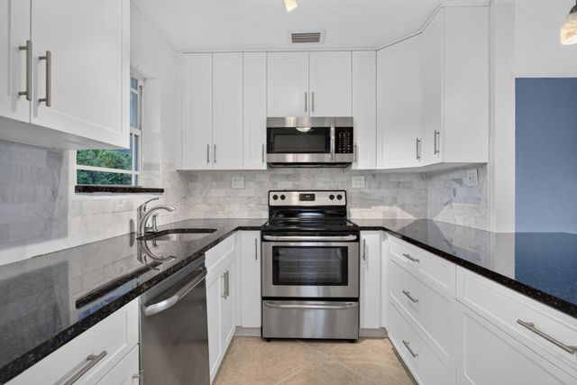 1240 SW 3RD Terrace, Pompano Beach, FL 33060