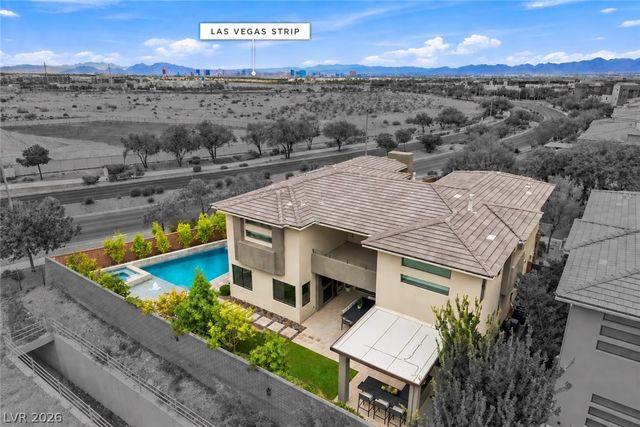 1 Moonfire Drive, Las Vegas, NV 89135