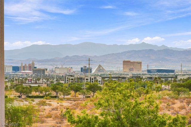 1 Moonfire Drive, Las Vegas, NV 89135