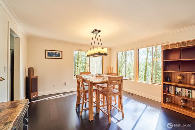 15028 245th Avenue SE, Issaquah, WA 98027