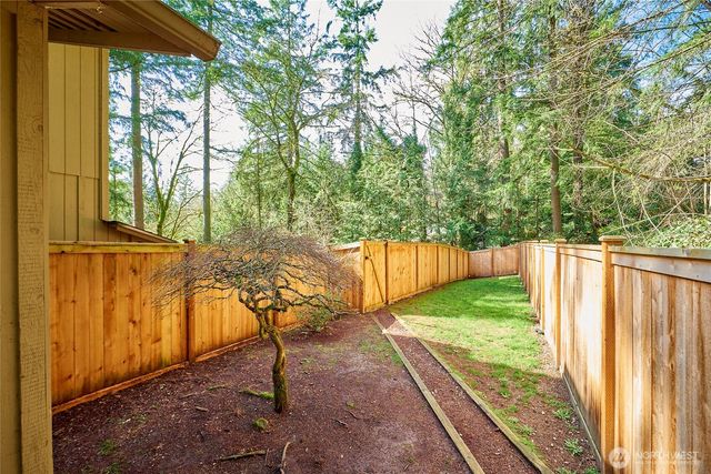 15028 245th Avenue SE, Issaquah, WA 98027