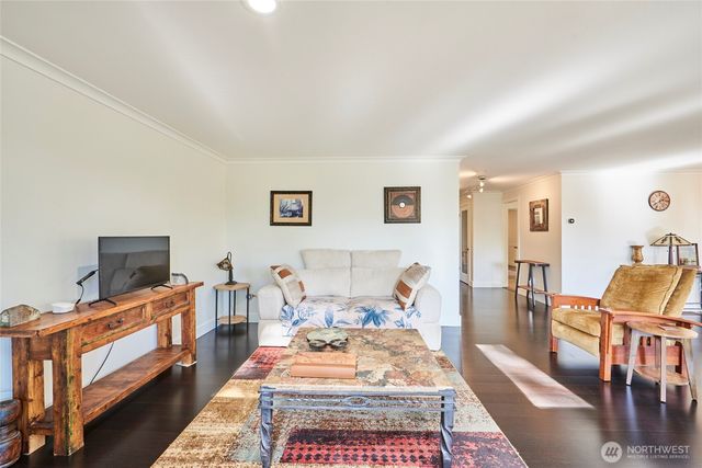 15028 245th Avenue SE, Issaquah, WA 98027