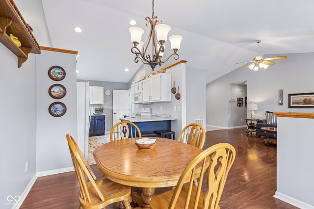 951 Tulip Way, Fortville, IN 46040