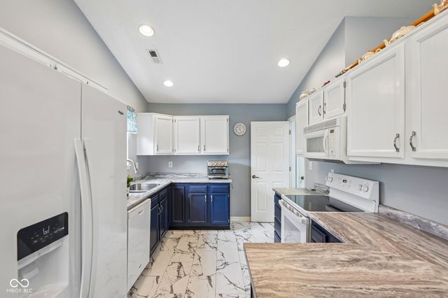951 Tulip Way, Fortville, IN 46040