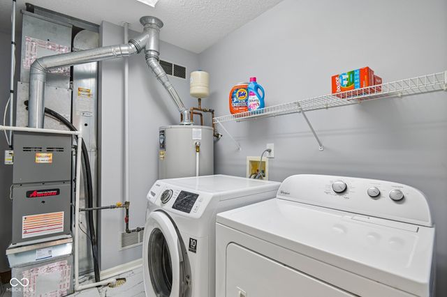 951 Tulip Way, Fortville, IN 46040