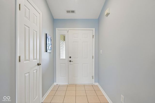 951 Tulip Way, Fortville, IN 46040