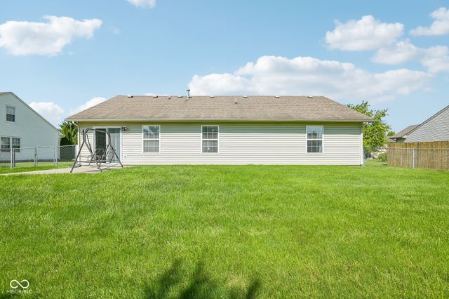 951 Tulip Way, Fortville, IN 46040