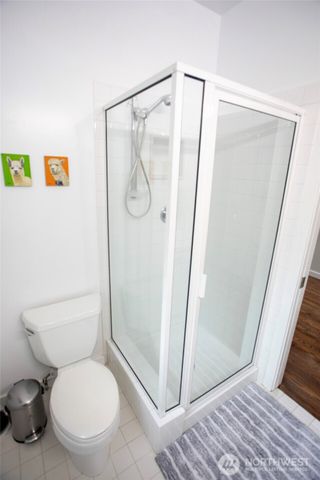 907 Broadway E, Seattle, WA 98102