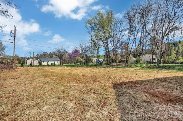 2572 Teague Street 28, Lincolnton, NC 28092