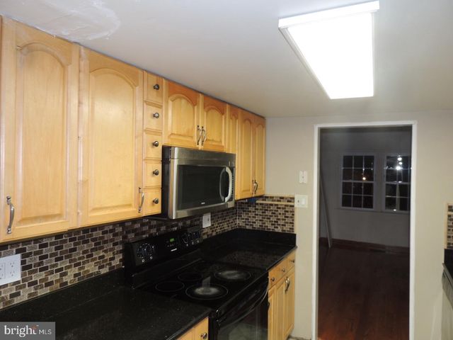 2915 PHEASANT LN, Woodbridge, VA 22191