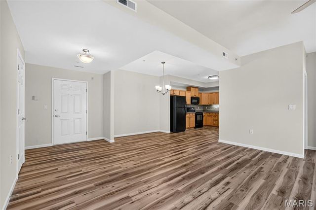 6 Monarch Trace Court 103, Chesterfield, MO 63017