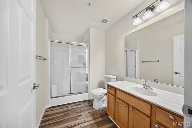 6 Monarch Trace Court 103, Chesterfield, MO 63017