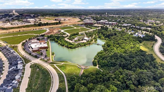 6 Monarch Trace Court 103, Chesterfield, MO 63017