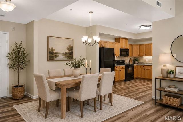 6 Monarch Trace Court 103, Chesterfield, MO 63017