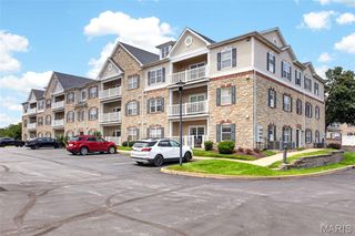 6 Monarch Trace Court 103, Chesterfield, MO 63017
