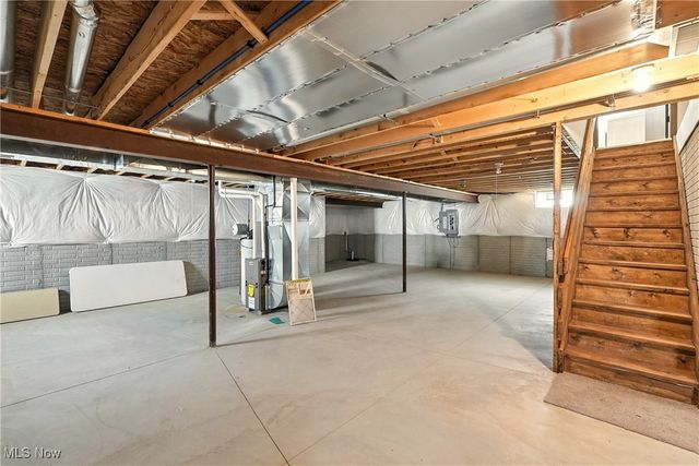 5239 Monroe Square E, Barberton, OH 44203