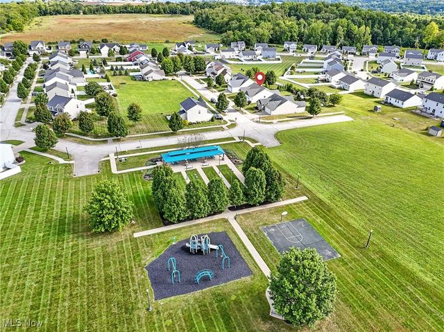 5239 Monroe Square E, Barberton, OH 44203