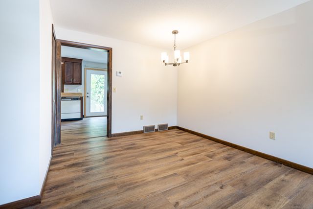 4 Saint Marc Circle G, South Windsor, CT 06074