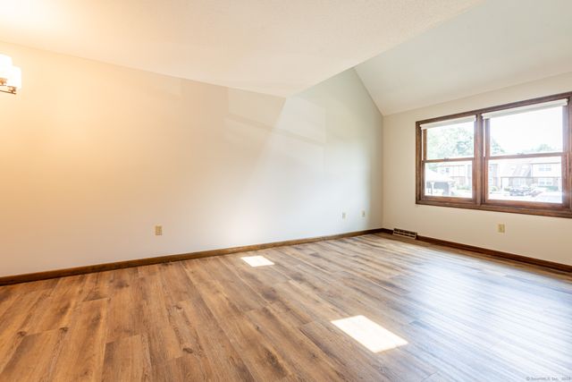 4 Saint Marc Circle G, South Windsor, CT 06074