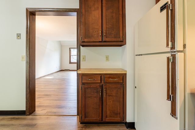 4 Saint Marc Circle G, South Windsor, CT 06074