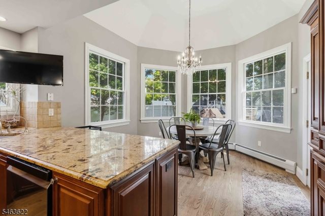 15 Chapel Pl, Wayne Twp., NJ 07470