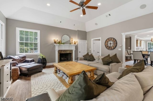15 Chapel Pl, Wayne Twp., NJ 07470