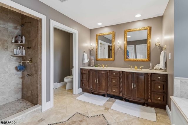 15 Chapel Pl, Wayne Twp., NJ 07470