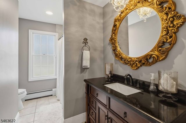 15 Chapel Pl, Wayne Twp., NJ 07470
