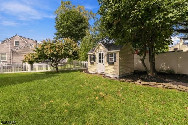 15 Chapel Pl, Wayne Twp., NJ 07470