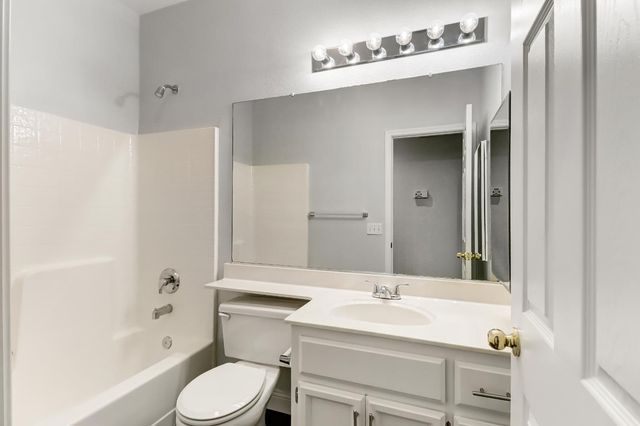 1556 Union square Rd, West Sacramento, CA 95691