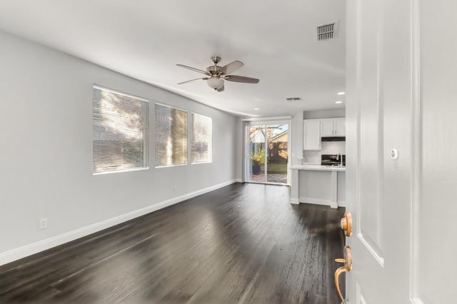 1556 Union square Rd, West Sacramento, CA 95691