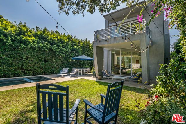 3728 S Barrington Avenue, Los Angeles, CA 90066