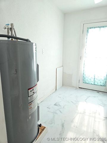 802 W Adams Avenue, Mcalester, OK 74501