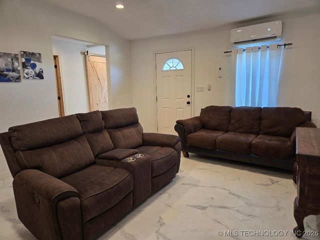 802 W Adams Avenue, Mcalester, OK 74501