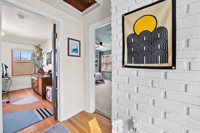 1918 E Eden PLACE, Saint Francis, WI 53235