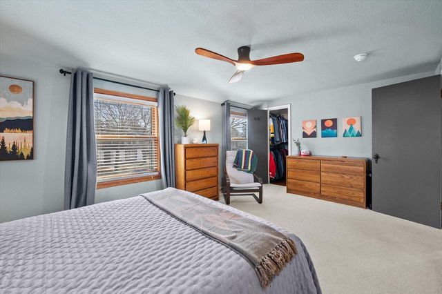 1918 E Eden PLACE, Saint Francis, WI 53235