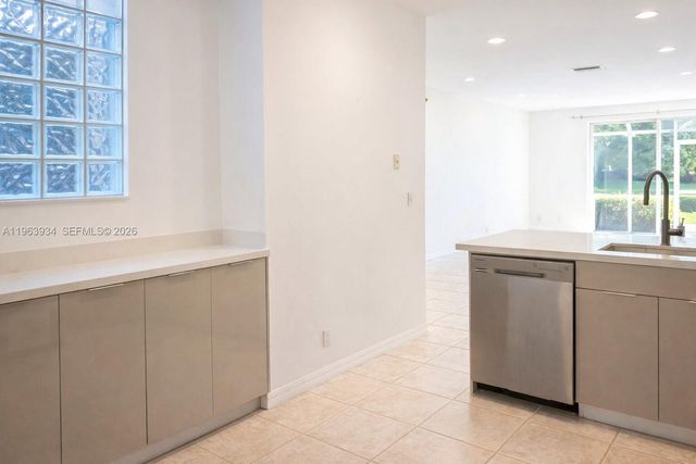 3686 San Simeon Cir 3686, Weston, FL 33331