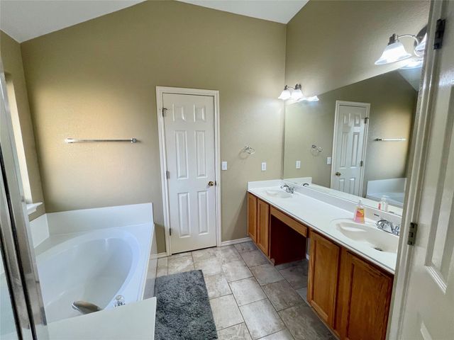 3226 Raging River DR, Austin, TX 78728