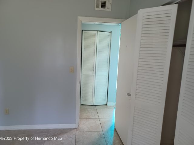 595 Swallow Lane, Spring Hill, FL 34606