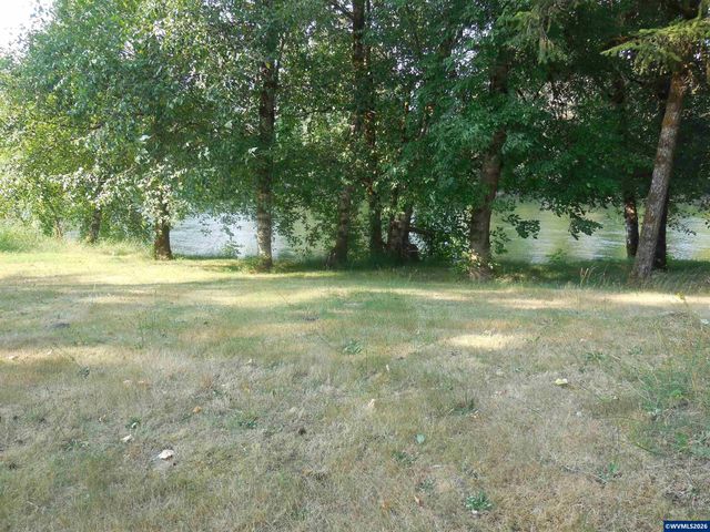 341 Locust St, Lyons, OR 97360